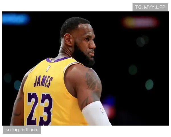 西甲公布第28轮最佳阵容,赫罗纳占据三席。 西甲公布第28轮最佳阵容,赫罗纳占据三席。